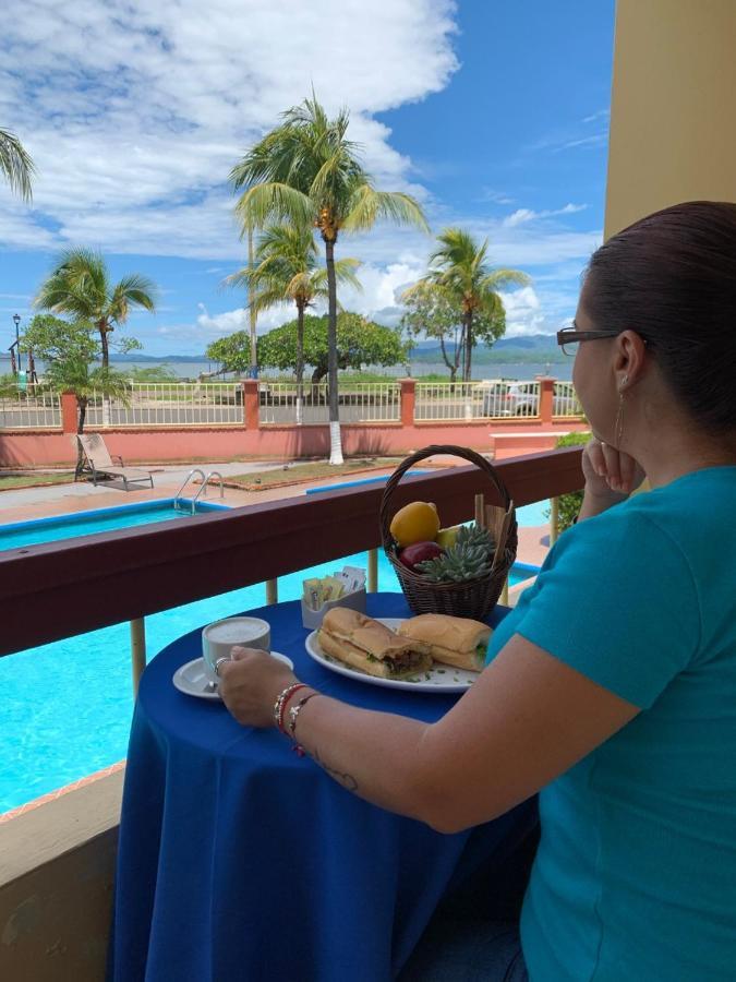 Hotel Yadran Beach Resort Пунтаренас Екстериор снимка