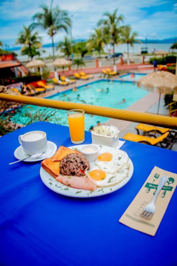 Hotel Yadran Beach Resort Пунтаренас Екстериор снимка
