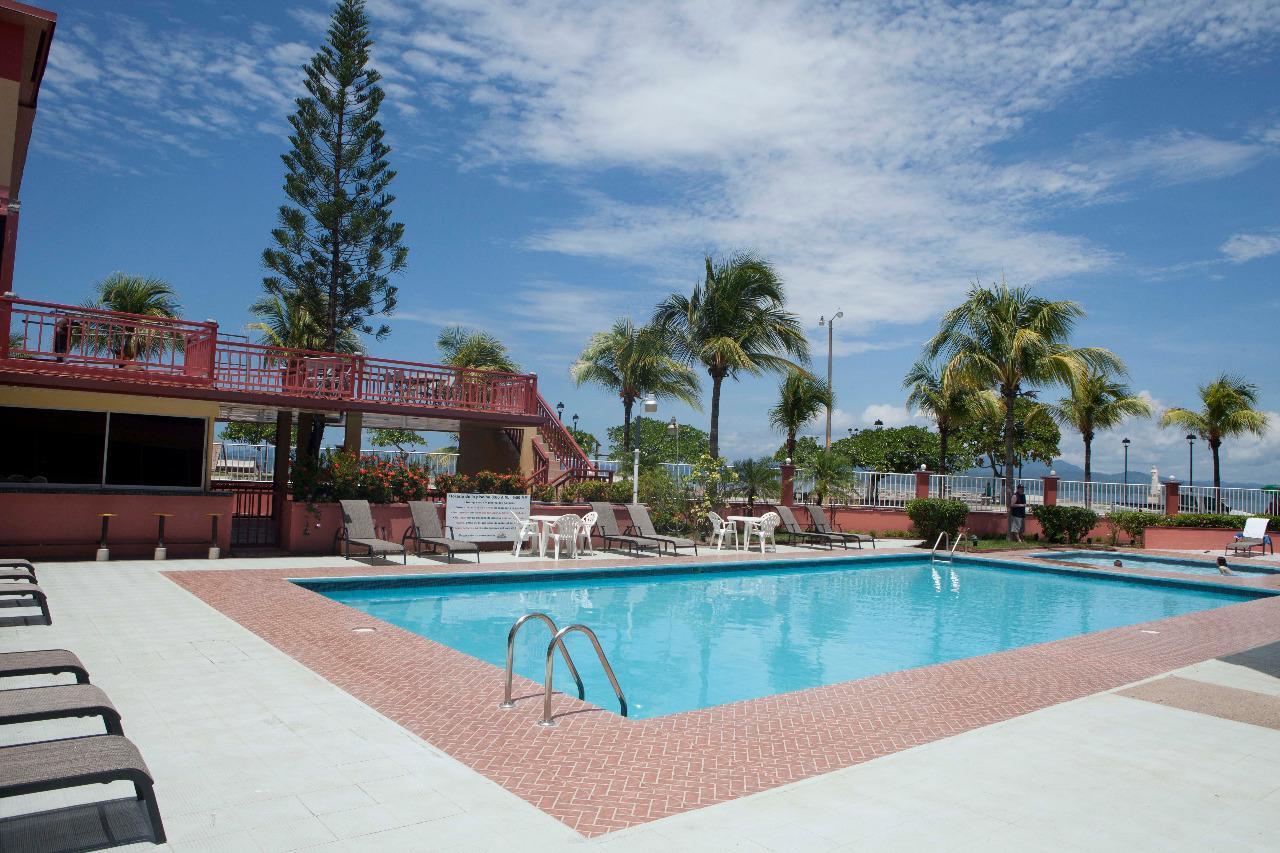 Hotel Yadran Beach Resort Пунтаренас Екстериор снимка